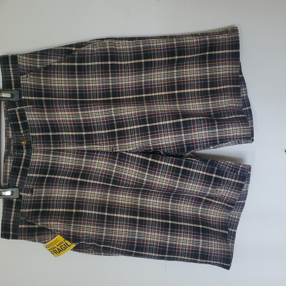 St. John's Bay Men's 34 Plaid Flat Lay Shorts